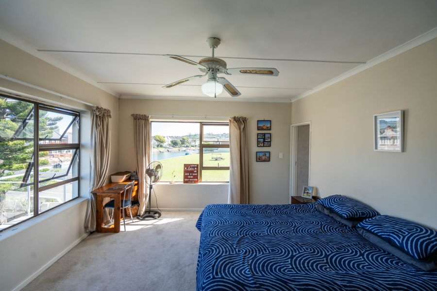 7 Bedroom Property for Sale in Royal Alfred Marina Eastern Cape